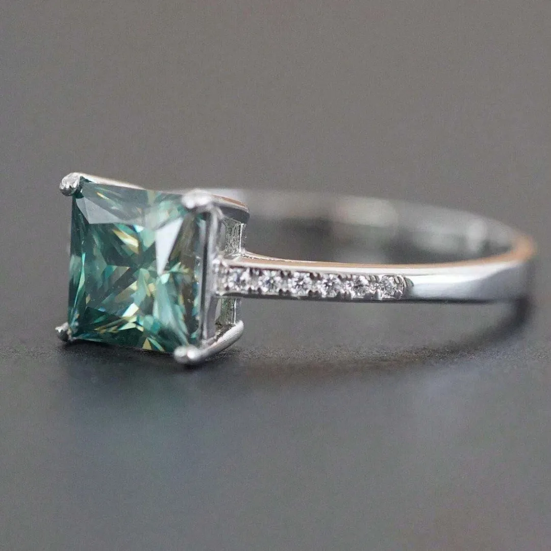 /public/photos/live/Dark Green Square Princess Engagement Ring 439 (4).webp